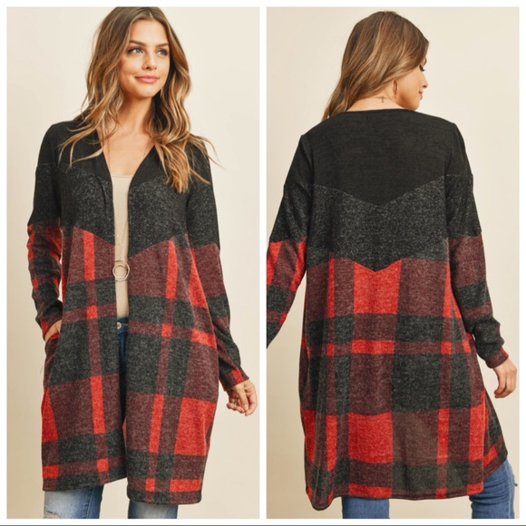 Perfect Peach Sweaters - ❤️NEW M Red Gray Plaid V Color Block Cardigan Sweater